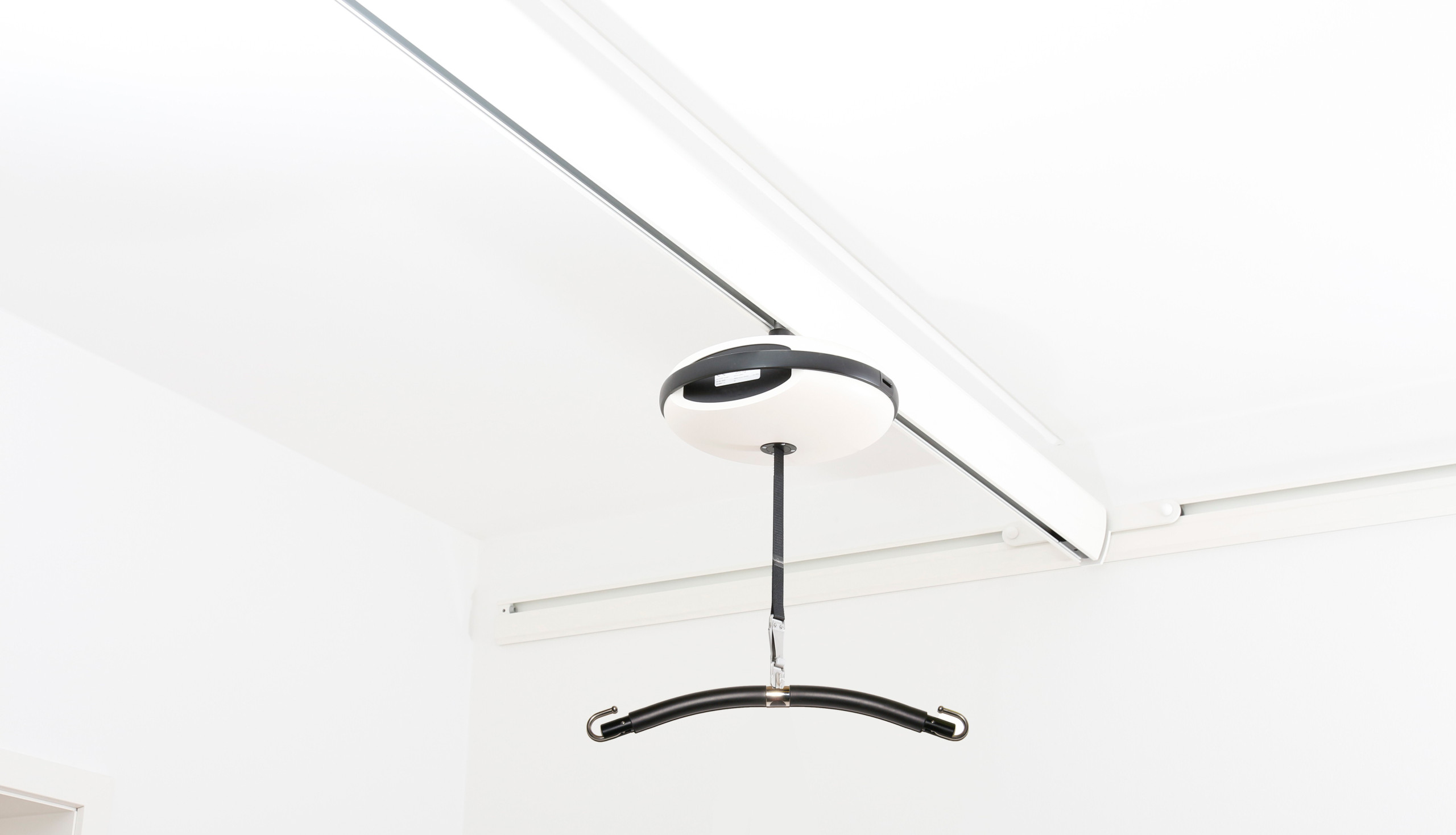 LUNA Ceiling Lift